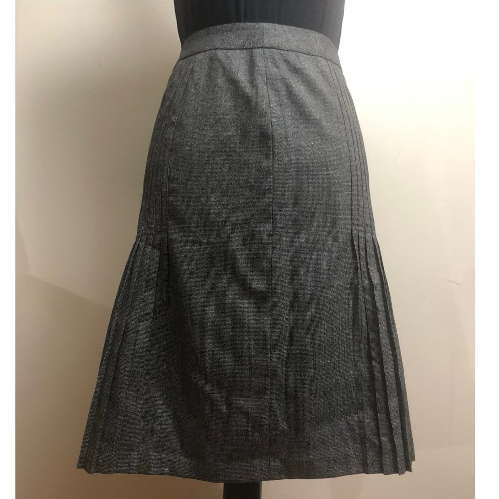 Ann Taylor Petites - Pleated Skirt - Size 8P N w/o T